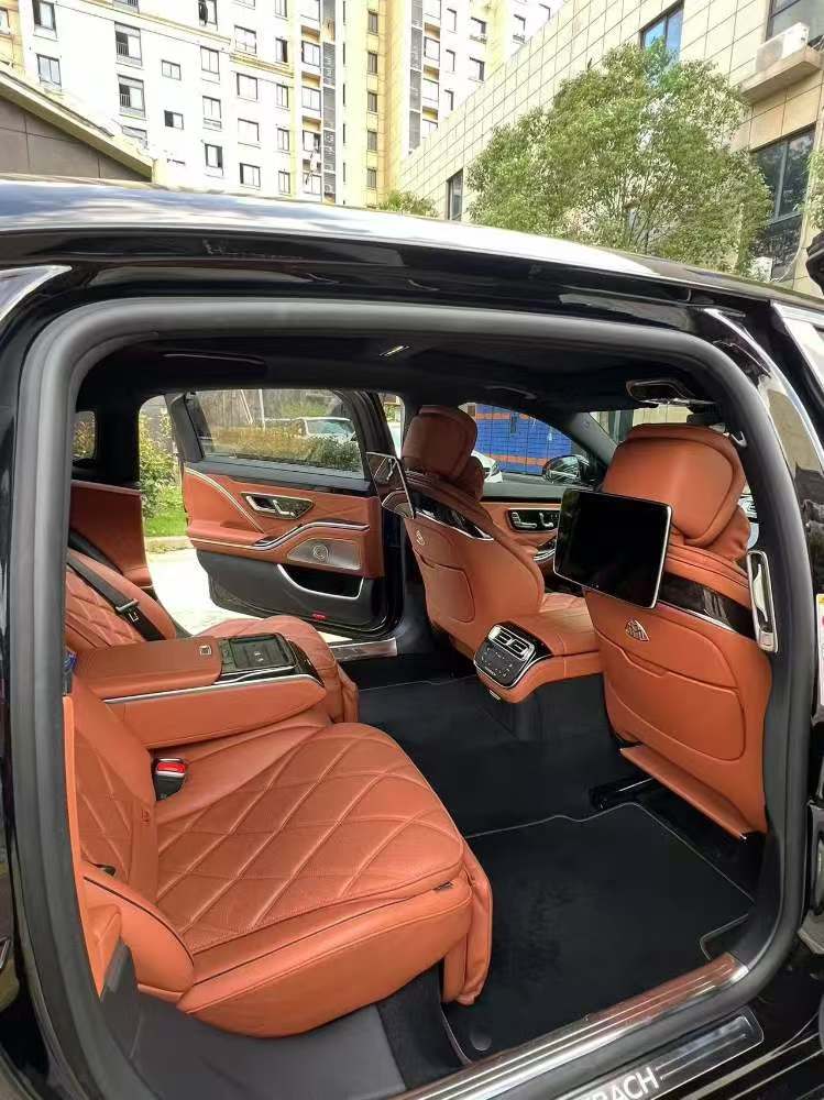 Luxury Car Rental in Guangzhou