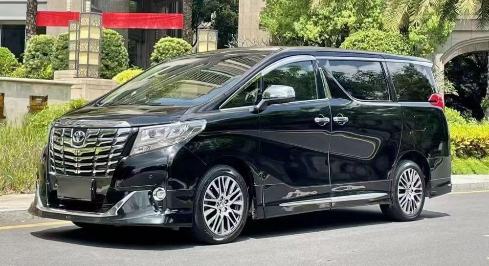 Toyota Alphard Rental with Driver in Guangzhou